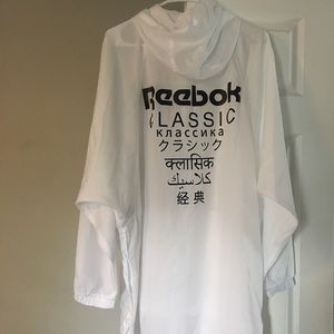 REEBOK CLASSICS UNISEX PONCHO- medium
